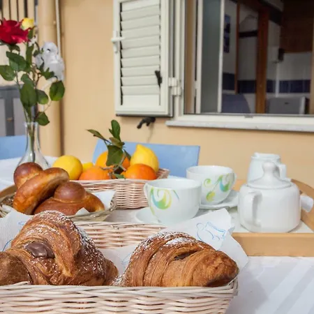 Oasi Isola Bella Bed & Breakfast