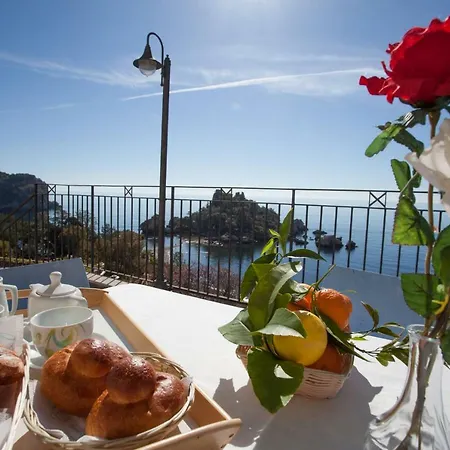 Oasi Isola Bella Bed & Breakfast